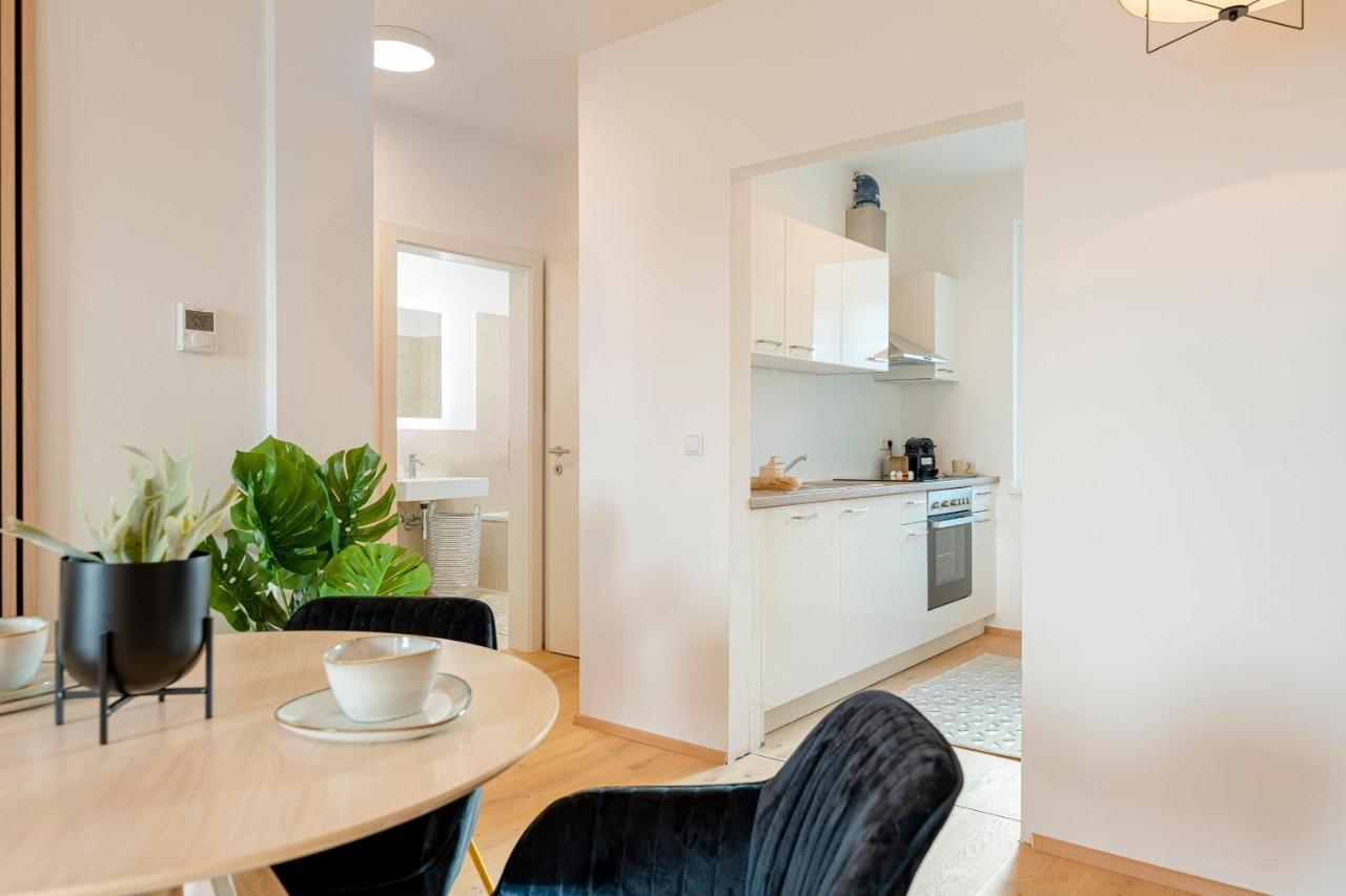 Garden.Lounge Krems Am Steinertor Apartment Exterior photo